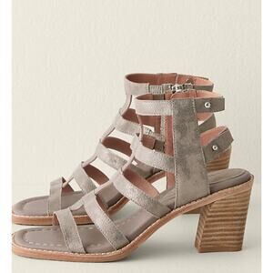 Donald J Pliner Womens 9.5 Gray Jenessa Leather Heel Open-Toe Strappy Sandal NEW